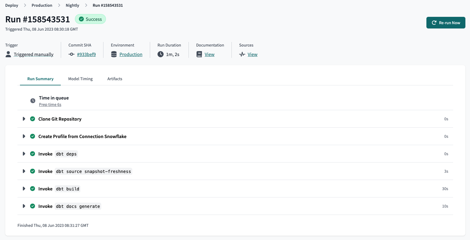 Overview of a dbt Cloud job run, which includes the job run details, trigger type, commit SHA, environment name, detailed run steps, logs, and more.